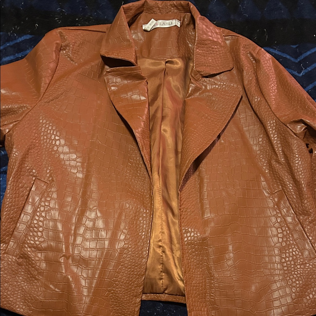 Stylish Crocodile Pattern Leather Jacket  Brown
